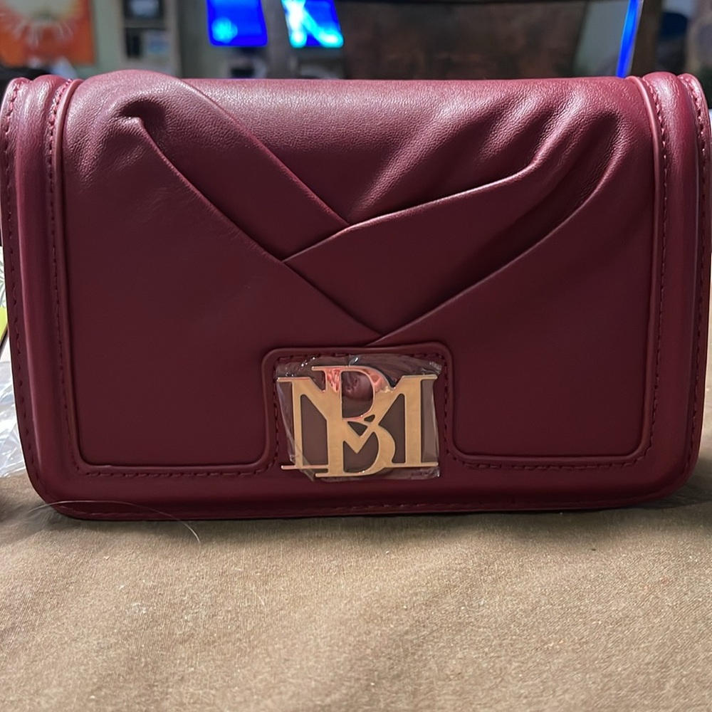 NWT Badgley Mischka cross body chain strap burgundy purse